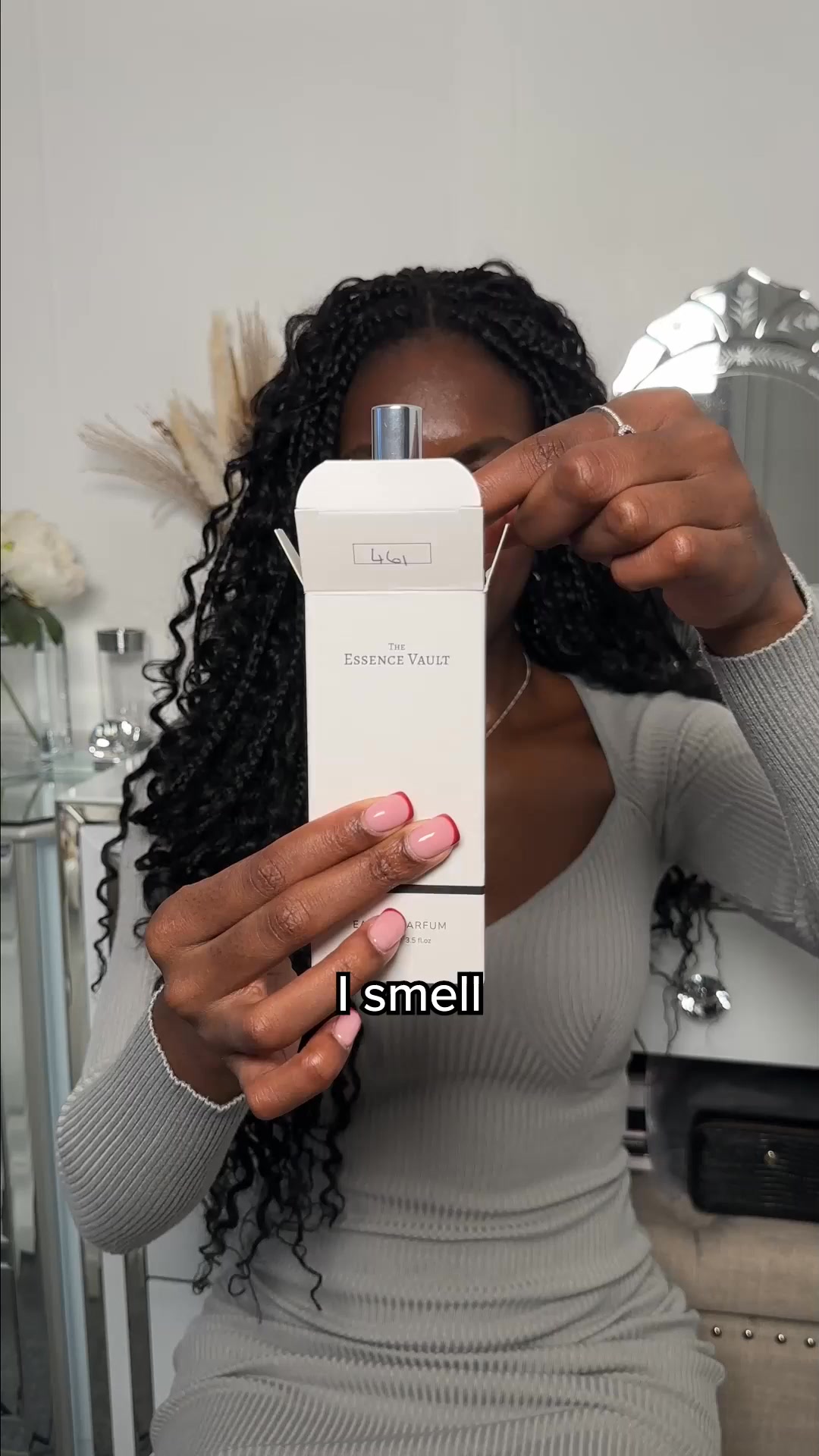 The Essence Vault ad creative (Video)